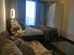 Elite Pod 5516 Knightsbridge Residences